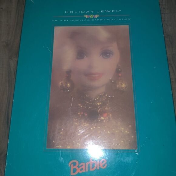 Holiday Jewel Porcelain Barbie Doll issued 1995 by - Picture 2 of 10